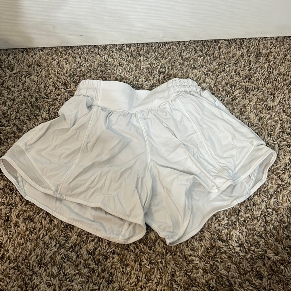 White Hotty Hot Shorts Lululemon 4” Inseam